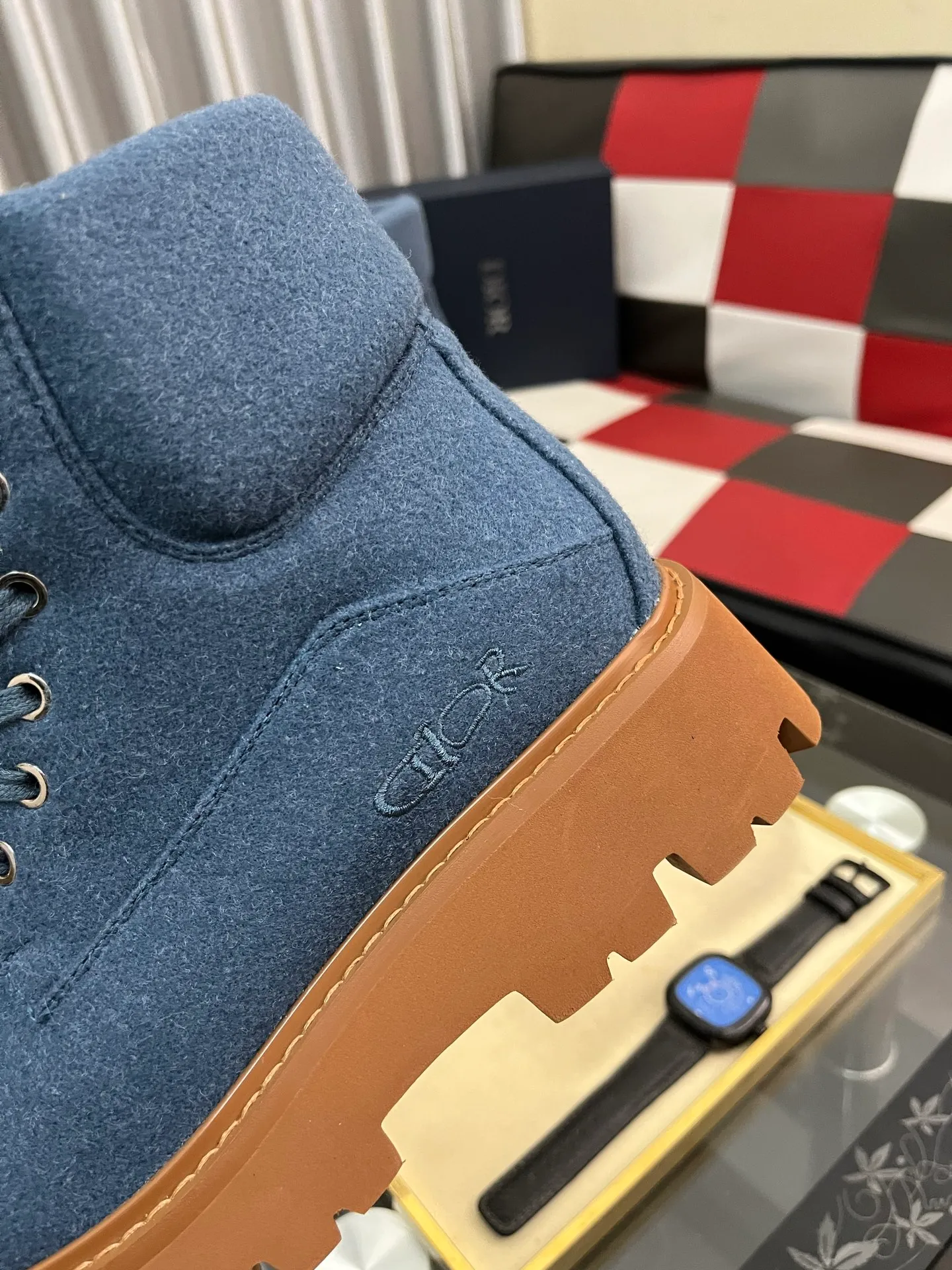 Men's shoes 💰: 540⌚️⌚️Dior top crafts Dior high-top boots counter synchronizes with the original factory configuration, original cowhide patchwork fabric imported from Italy, breathable and comfortable imported water-dyed cow lining, sole: original factory special original sole super comfortable, original factory with single goods high quality, you can enter and exit the counter at will, welcome to compare and synchronize with the counter, code number: 38-44